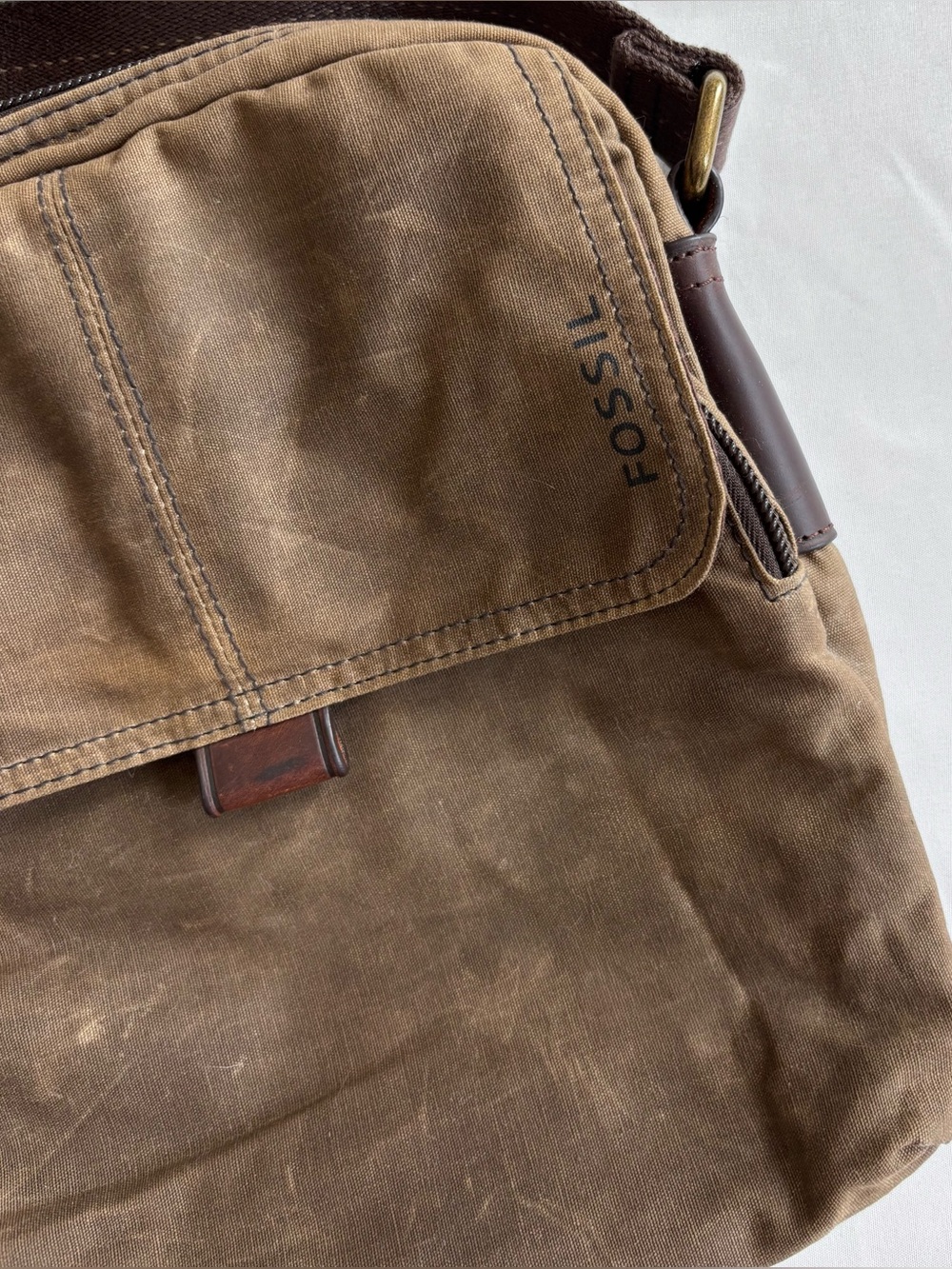 Fossil | Waxed-Canvas Messenger Bag